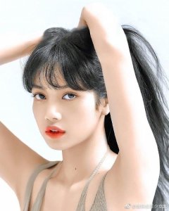 ​青你2导师、Blackpink成员lisa,人间芭比大起底