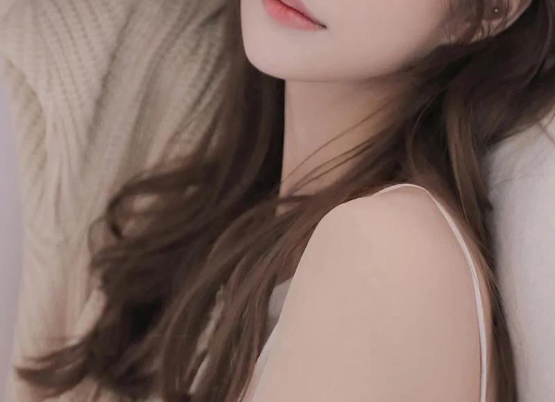 “假靳东”骗婚60岁大妈，网友：嘲笑什么？不过是个可怜人