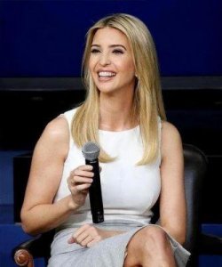 拜登女儿与伊万卡婚姻对比:底气来源及家庭背景分析