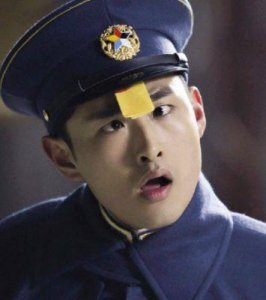 《蓝盔特战队》首播:现代维和题材抗战剧受中老年观众热捧