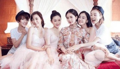 ​细数明星结婚的伴娘服，陈妍希的仙气，阿娇很大胆，baby的最掉价