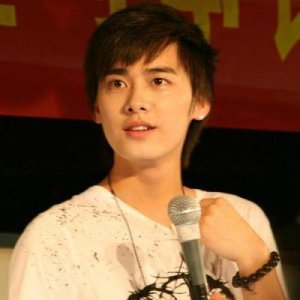 李易峰最新动态:影视作品频出,演唱会安排待定