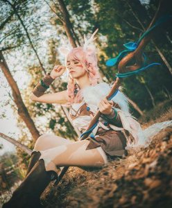 ​野王最喜欢的瑶妹来了！内衣外穿不算啥，看到身材才知道有多还原