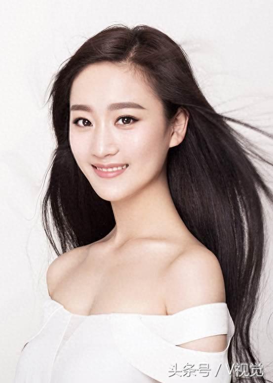 谭松韵、董晴、陈梦希等主演《最好的我们》