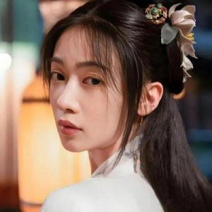 ​娱乐圈的恋爱脑现象：吴谨言怀孕嫁给浪子，让未婚女孩警惕！