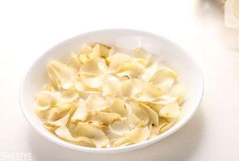 干百合发黄了还能吃吗 略发黄的可以吃 干百合发黄了还能吃吗 略发黄的可以吃