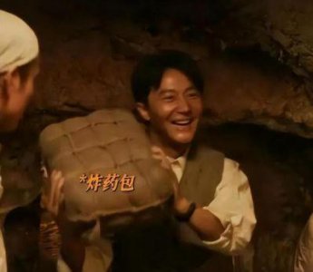 《上甘岭》热播,年轻演员黄轩刘浩存惊艳表现,王雷却遭热议翻车!