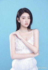 心灵自主:梁洁的生活与表演探索之旅