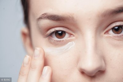 ​这5款眼霜不仅口碑爆棚均价还不超几十块钱！最适合20岁左右用了