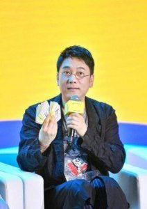 当初为自由甩掉天王,如今却沦落到只能靠自己挣钱养家!