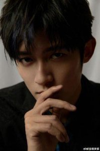 ​《小巷人家》火热揭秘：郭晓东谈庄超英的复杂性与家庭责任