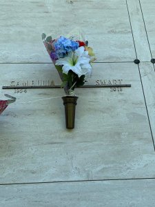 ​斯马特缅怀母亲：我是如此地想念你