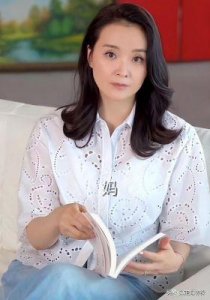 王艳:豪门女星的优雅蜕变与坚韧人生