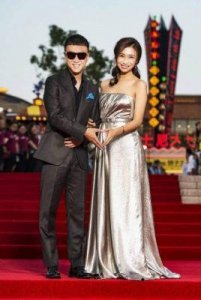 孙红雷事业瓶颈?综艺与家庭生活如何影响他演艺生涯