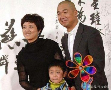 30岁一夜成名,二婚嫁张国立恩爱30年,至今未生育子女成为遗憾