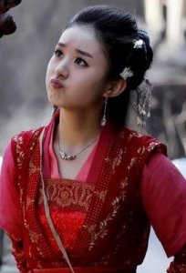 林更新泉州偶遇帅气造型与烟花秀引热议