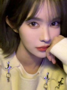 杨冰怡:SNH48四期生的闪耀之星与魅力人生
