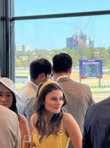 周杰伦墨尔本偶遇:陪女儿参加学校运动会的小秘密