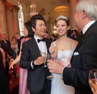 ​治愈我的容貌焦虑：在德国的一天，揭晓郎朗与吉娜的真实魅力