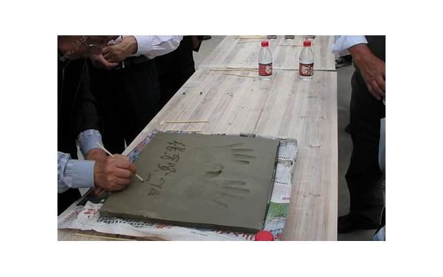 双鱼的软肋为什么是狮子「双鱼座的软肋是感性」 双鱼的软肋为什么是狮子「双鱼座的软肋是感性」