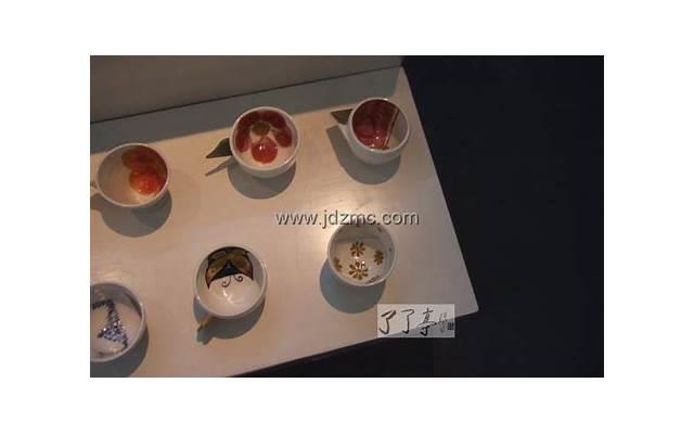 一方出轨离婚子女如何判抚养权 一方出轨离婚子女如何判抚养权