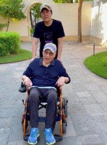 ​蔡国庆：因弟弟娶了俄罗斯媳妇，他和妻子肩负起赡养两位老人的重任