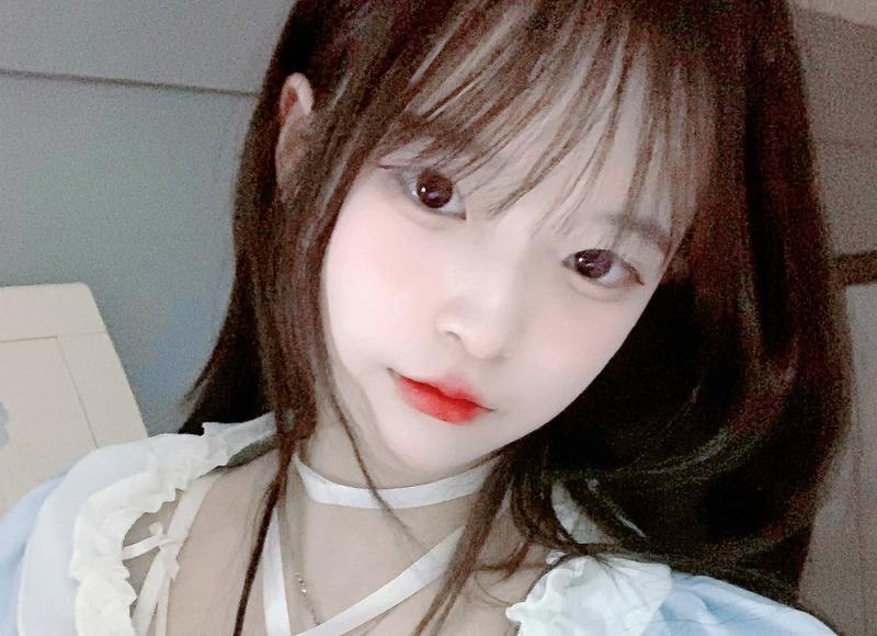  分手不到一个月，女友就和别人在一起了