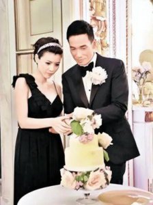 ​陈茵媺与陈豪：香港娱乐圈模范夫妻的甜蜜人生与育儿秘诀