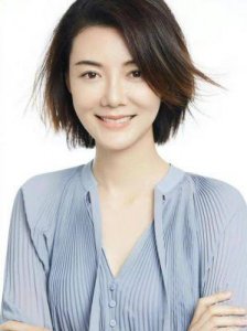 ​车晓的鼻子与爱情故事：从邻家女孩到富豪妻子