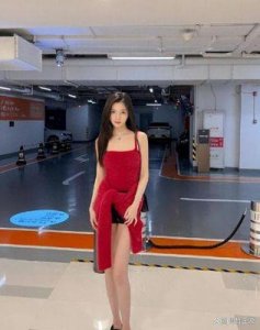 李现恋情曝光,女方疑为晓雪,网友:这是炒作还是恋爱?