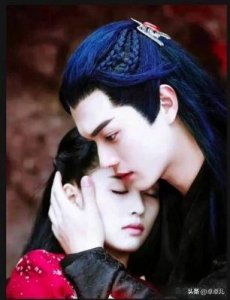 男爱豆的妈妈颜值多高?许凯妈妈高挑靓丽,看李汶翰:非亲生姐妹?