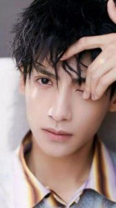 罗云熙黑料被扒出,张张截图他都删不掉,网友:“洗澡的人都有吗?”