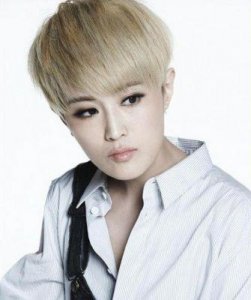 潘粤明再婚妻子曝光,现任尹姝贻个人资料及图片