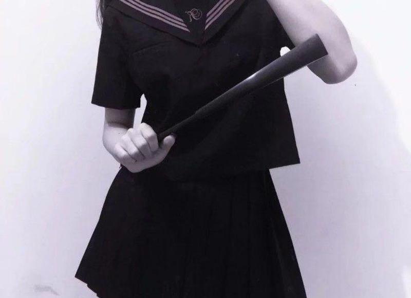 冬天适合什么颜色的口红 冬天适合什么颜色的口红