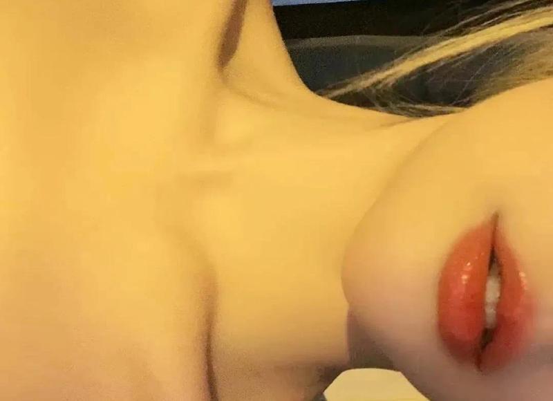 女生在床上怎么自慰 女生在床上自卫慰做法