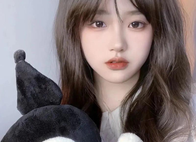 女生受委屈了怎么安慰她?安慰好了关系更近 女生受委屈了怎么安慰她?安慰好了关系更近