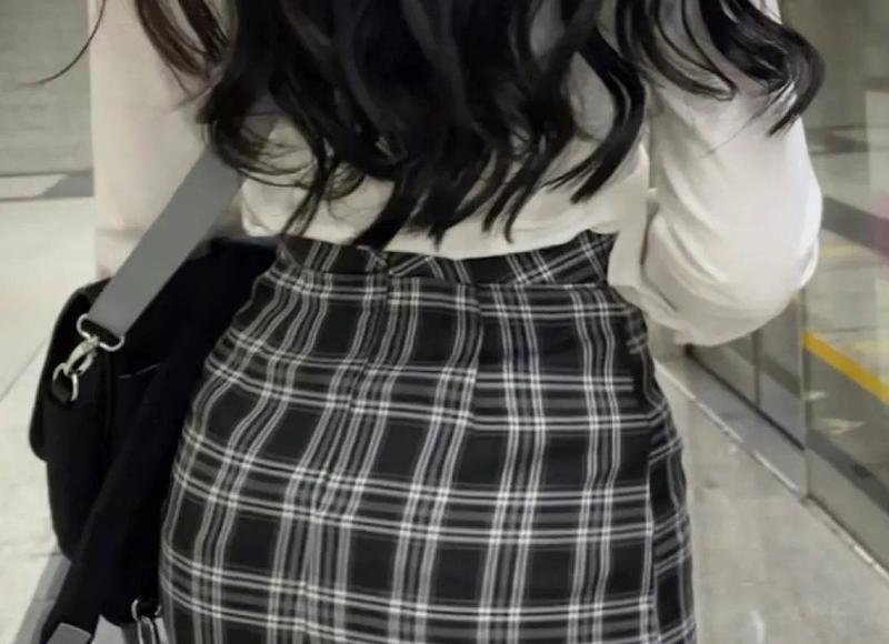 女生讨厌你的表现，别再憨憨地追她