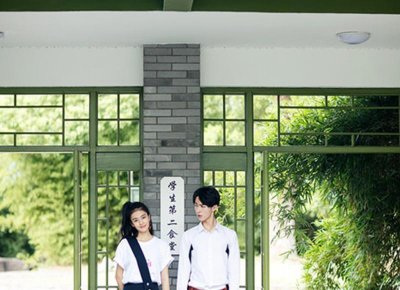 ​晚上和女生聊什么话题能吸引她聊天（聊天吸引女生话题大全）