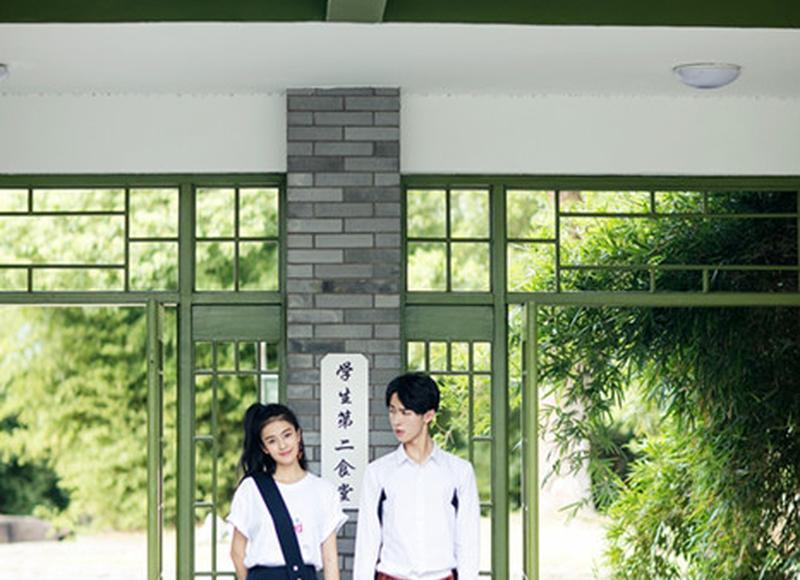 晚上和女生聊什么话题能吸引她聊天(聊天吸引女生话题大全) 晚上和女生聊什么话题能吸引她聊天(聊天吸引女生话题大全)