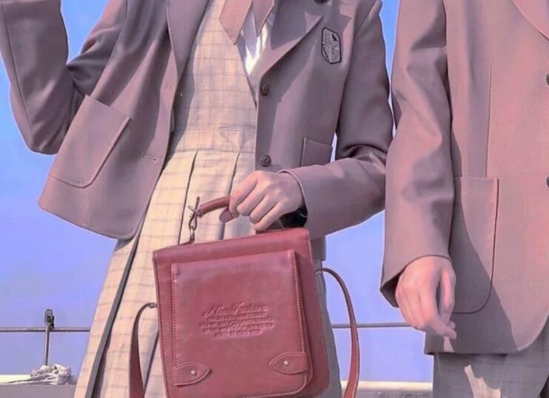 男女生打情骂俏的表现,这些表现证明女生喜欢你 男女生打情骂俏的表现,这些表现证明女生喜欢你