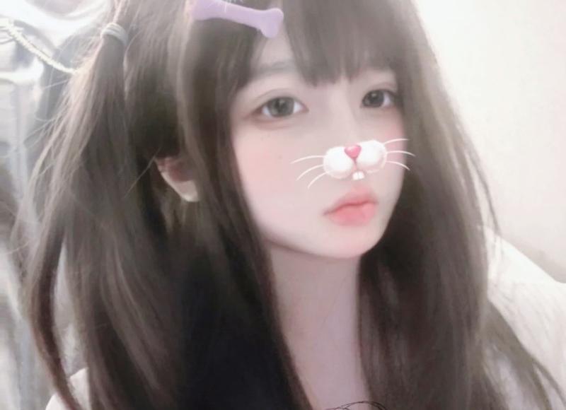 女朋友不怎么跟我聊天,一些问题也沟通不了 女朋友不怎么跟我聊天,一些问题也沟通不了