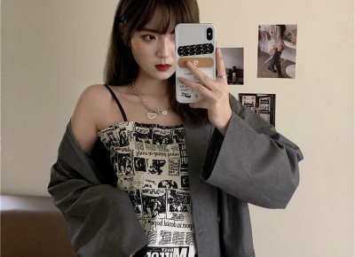 在我们结婚的十年里,我一直有一个在暗处的情敌