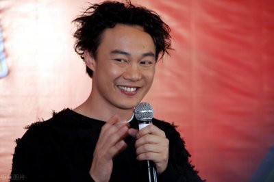 ​中国最有钱的十大明星（我国知名的明星身价排行）