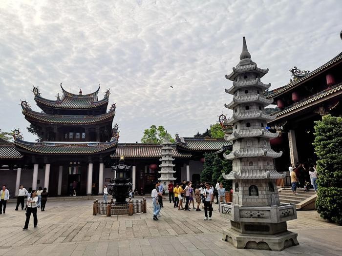 福建有座千年古寺 有着中国最早的佛学院 免门票还免费赠香