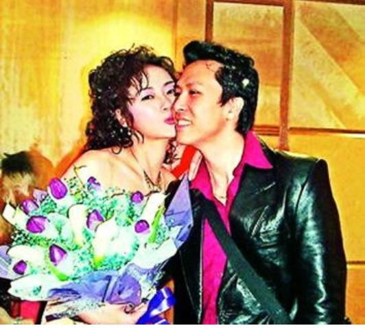 女星被大佬哄去多人运动爆料(甄子丹曾为万绮雯出气打伤流氓)