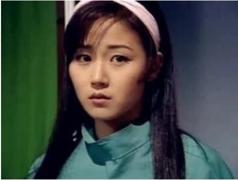 女星被大佬哄去多人运动爆料(甄子丹曾为万绮雯出气打伤流氓)