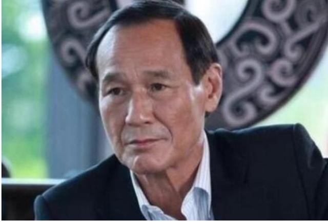 女星被大佬哄去多人运动爆料(甄子丹曾为万绮雯出气打伤流氓)