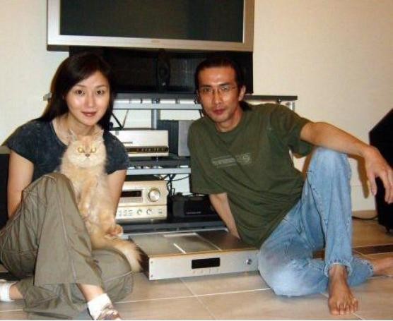 女星被大佬哄去多人运动爆料(甄子丹曾为万绮雯出气打伤流氓)