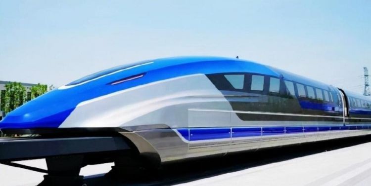 一列火车每小时最多行驶多少千米