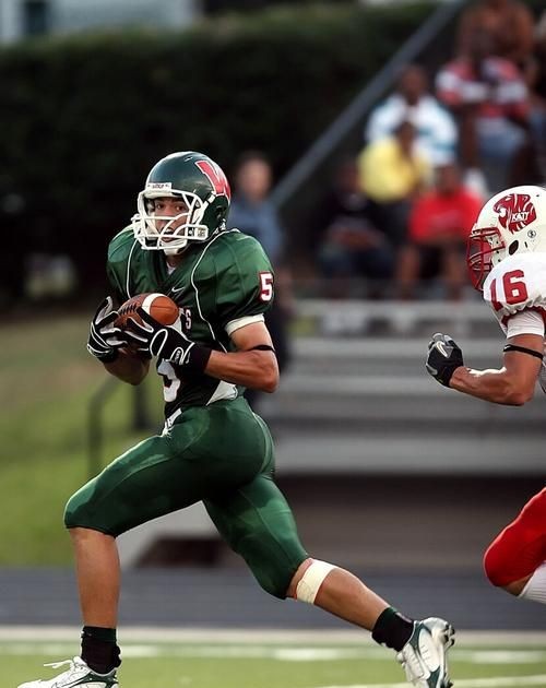 橄榄球是怎么打的